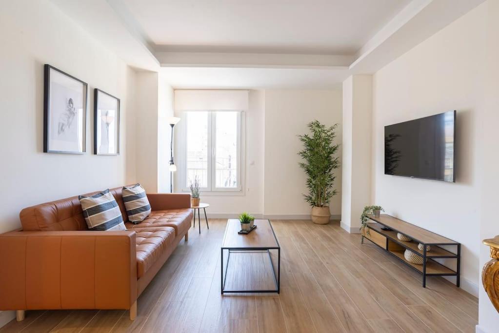 Apartment Tribuna Iii By Ele